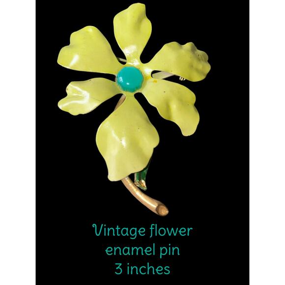 Vintage Enamel flower pin EUC - Picture 1 of 2
